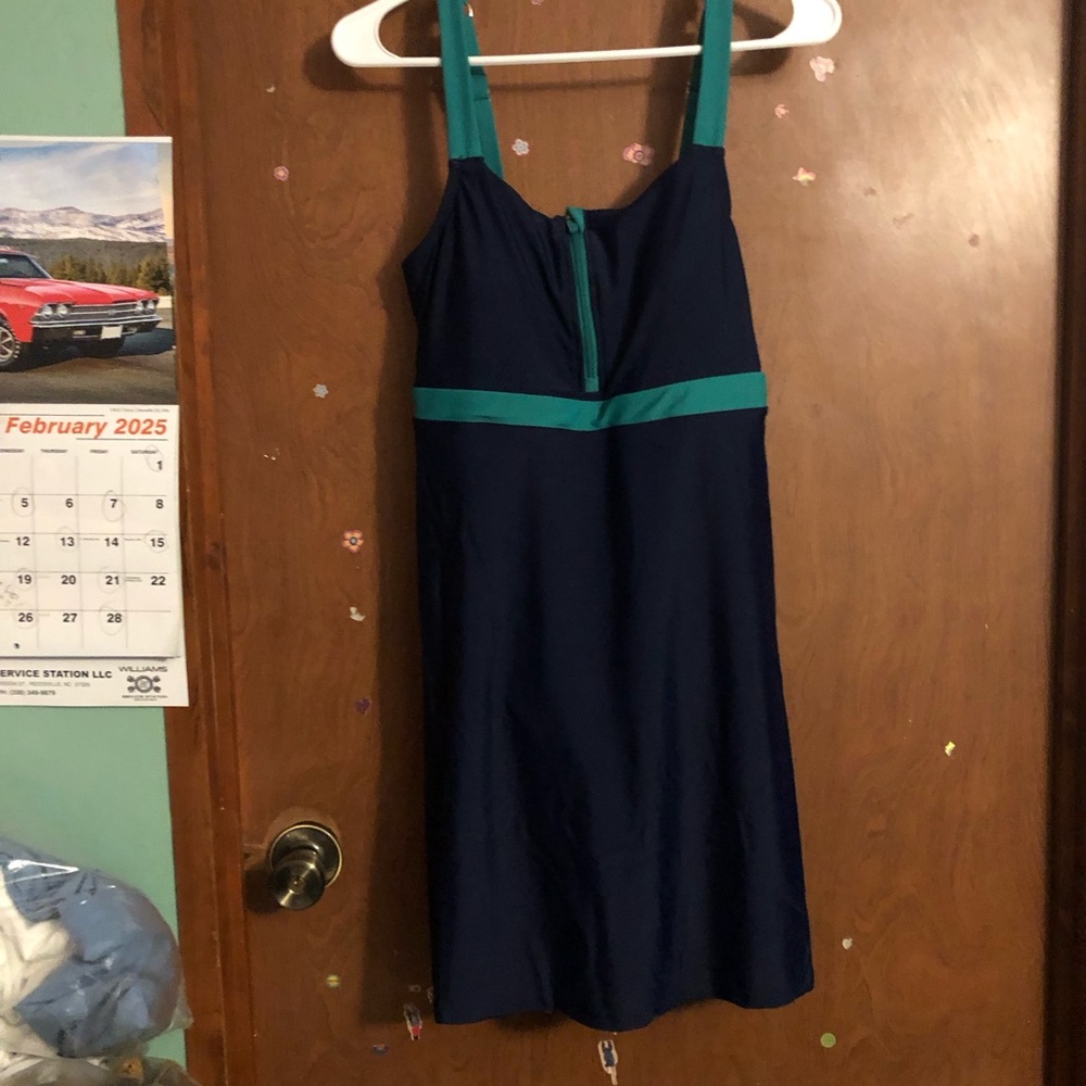 Women's Navy and Green Lands End Swim Dress NWT - Picture 5 of 8